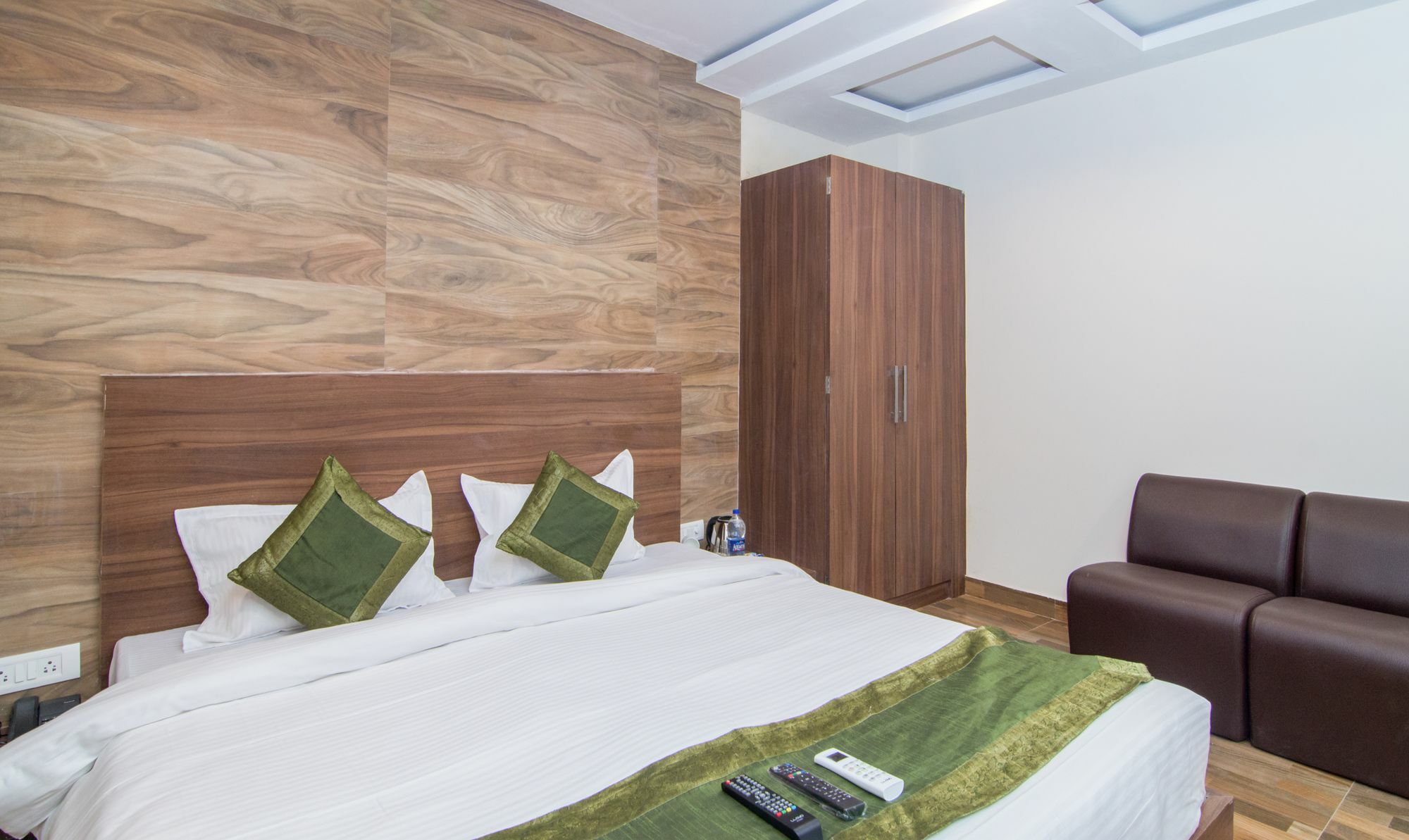 Treebo Trend Bipin International Hotel Lucknow Luaran gambar